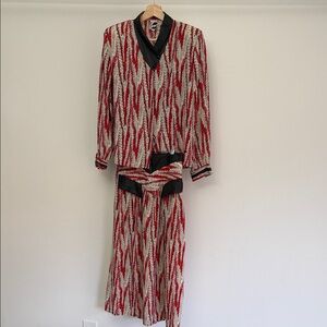 VTG Bellino Clothing Red and Black Silk Blouse & Skirt Set